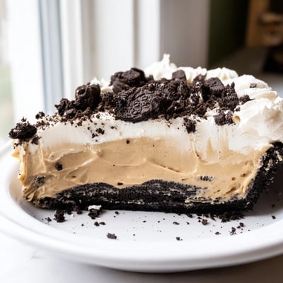 Irresistible Peanut Butter Oreo Pie